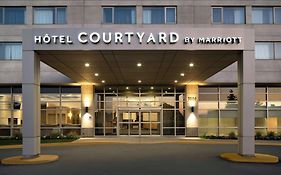 Courtyard By Marriott Montreal Airport
